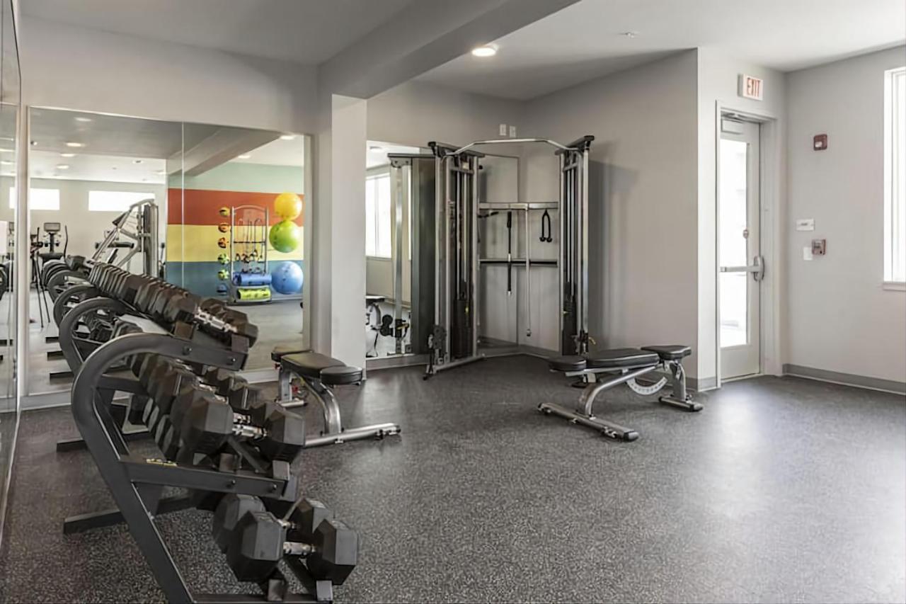 Modern Dwntwn 1 Bdrm Apt Pool Gym Free Parking Indianápolis Exterior foto